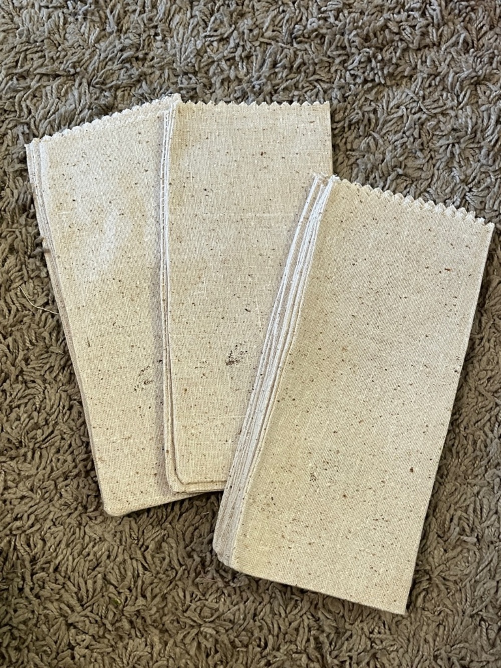 12 Sunflower Burlap Bags Yellow & Green - Picture 2 of 3